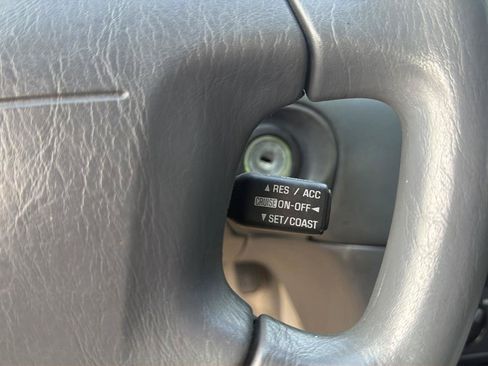 Used 2000 Toyota Camry CE FWD image 39