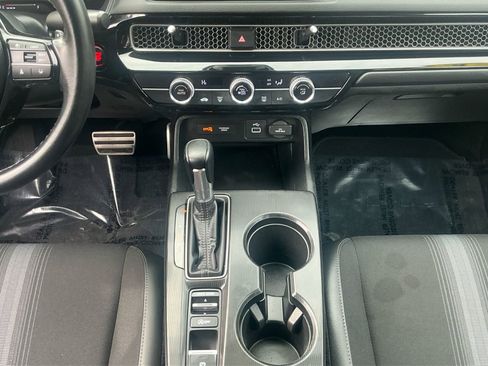 Used 2024 Honda Civic Sport image 12