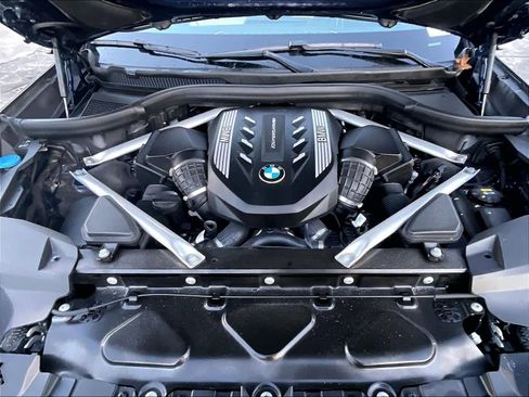 Used 2021 BMW X7 M50i image 58