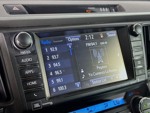 Used 2018 Toyota RAV4 Limited image 21