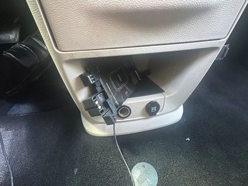 Used 2014 Dodge Grand Caravan American Value Package image 32