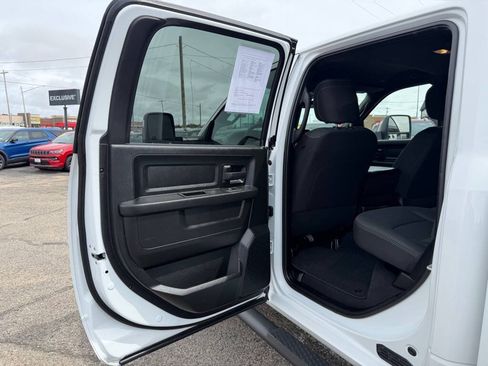 Used 2025 RAM 2500 Tradesman AWD/4WD image 36
