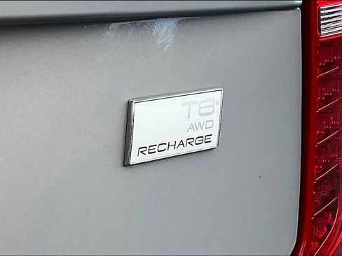 Used 2023 Volvo XC90 T8 Ultimate w/ Lounge Package image 11