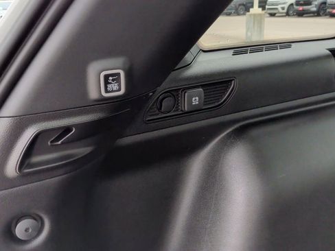 Used 2025 Jeep Grand Cherokee Limited w/ Black Appearance Package RWD image 43