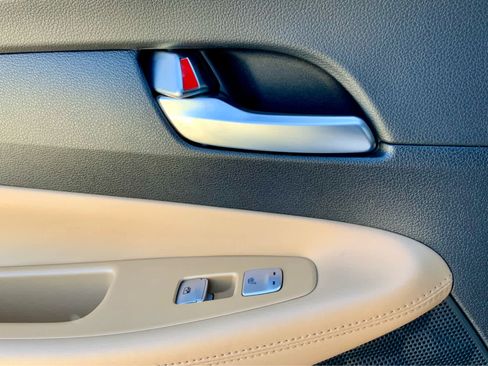 Used 2022 Hyundai Santa Fe Calligraphy image 52