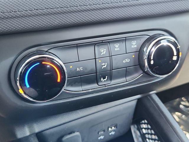 Used 2026 Chevrolet TrailBlazer LS AWD/4WD image 29