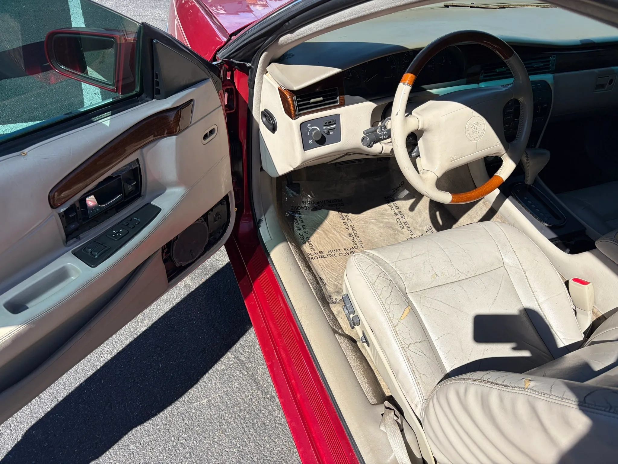 Used 2001 Cadillac Eldorado ESC w/ Comfort/Convenience Pkg FWD image 9