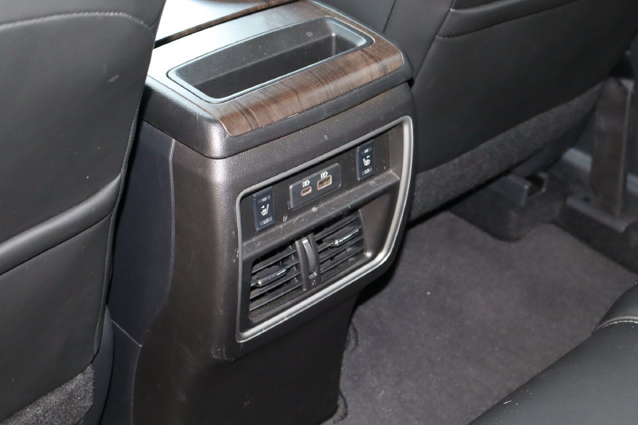 Used 2019 Nissan Murano Platinum FWD image 19