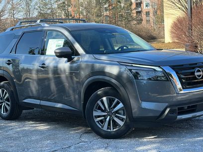 New 2025 Nissan Pathfinder SL
