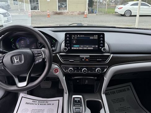 Used 2019 Honda Accord EX image 8