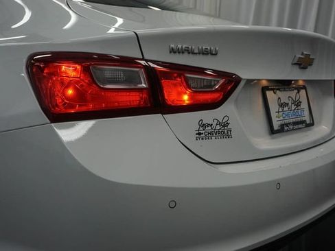 Used 2024 Chevrolet Malibu LT FWD image 11