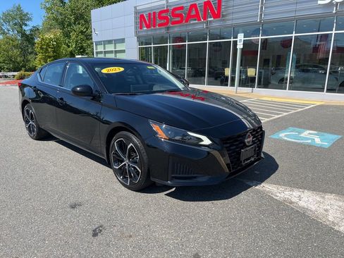 Used 2023 Nissan Altima 2.5 SR w/ SR Premium Package AWD/4WD image 1