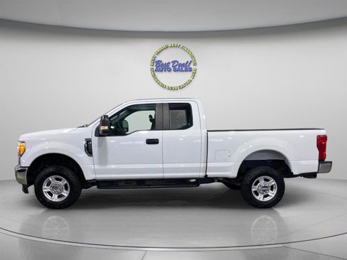 Used 2017 Ford F250 XL w/ Power Equipment Group AWD/4WD image 2