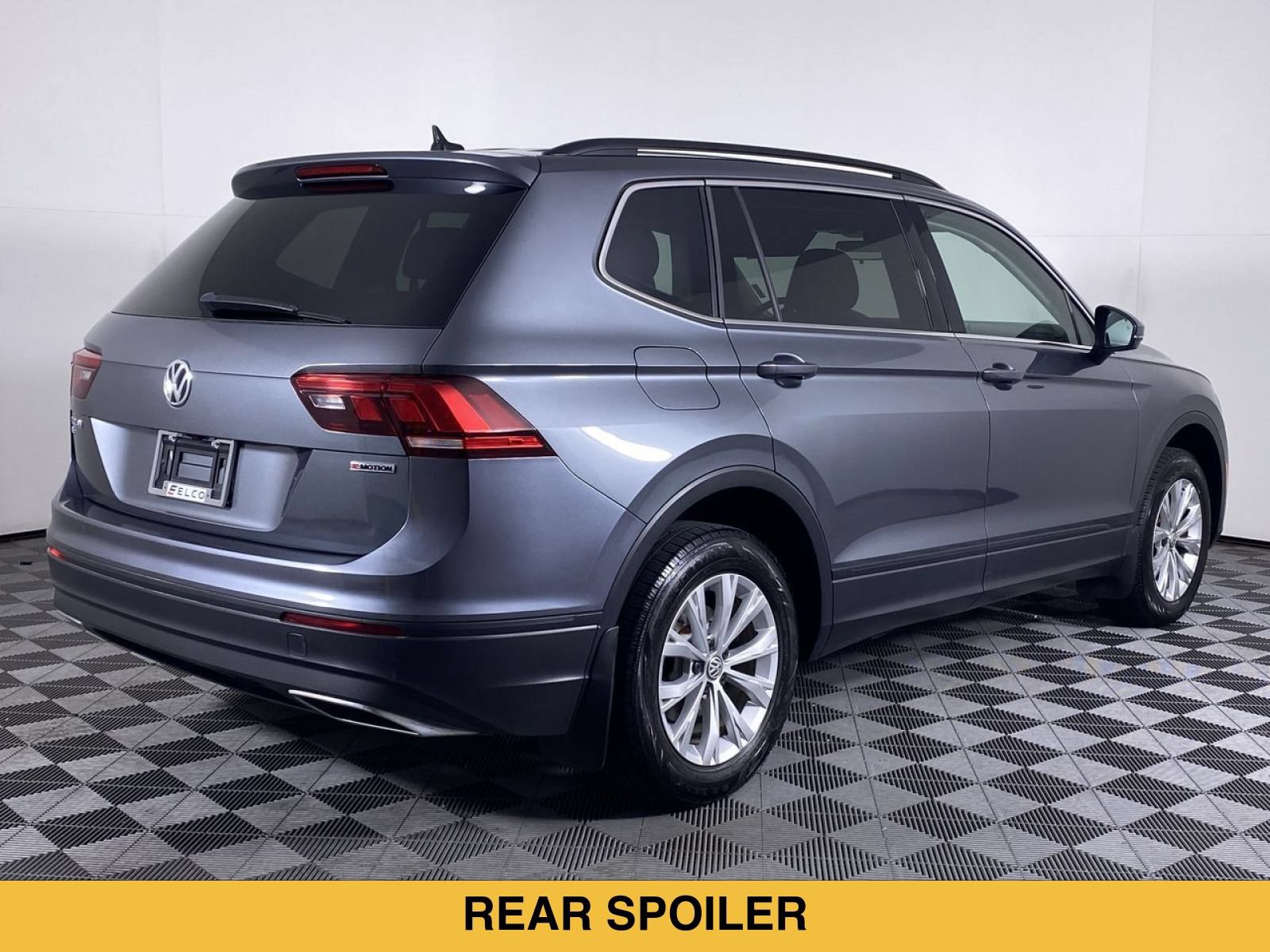 Used 2019 Volkswagen Tiguan SE AWD/4WD image 18