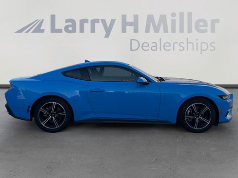 Certified 2024 Ford Mustang Coupe RWD image 6