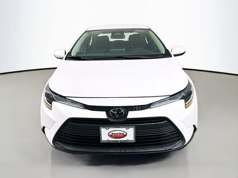 Certified 2024 Toyota Corolla LE image 2