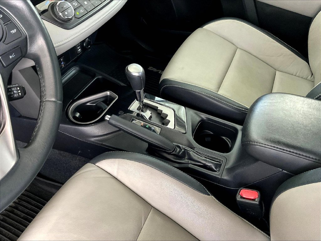 Used 2017 Toyota RAV4 Limited AWD/4WD image 22