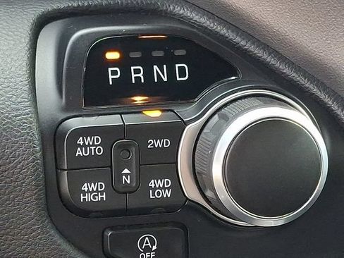 Used 2024 RAM 1500 Big Horn AWD/4WD image 14