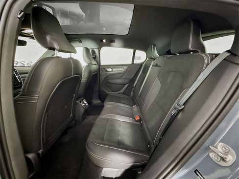 Certified 2023 Volvo C40 P8 Recharge Ultimate w/ Protection Package Premier image 26