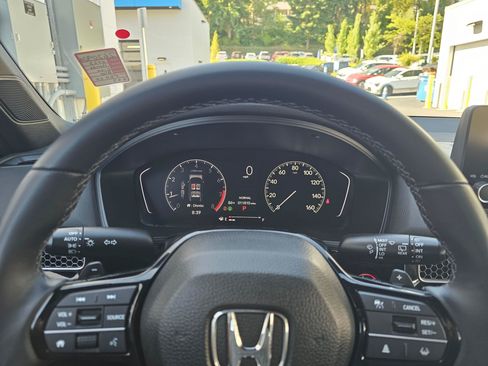 Used 2023 Honda Civic Sport image 26