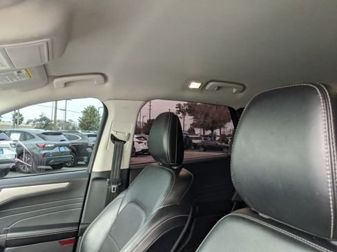 Certified 2022 Ford Escape SEL image 26