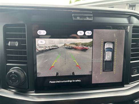 New 2026 Ford F250 Lariat w/ Black Appearance Package image 26