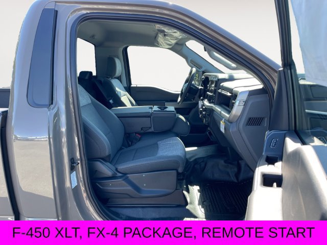 New 2027 Ford F450 XLT w/ 360-Degree Camera Package AWD/4WD image 14