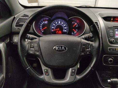 Used 2014 Kia Sorento LX image 22