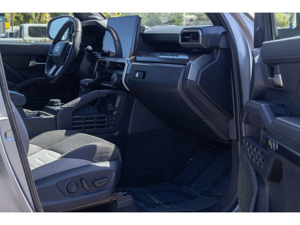 Used 2025 Toyota Tacoma TRD Off-Road w/ TRD Off Road Upgrade Package AWD/4WD image 10