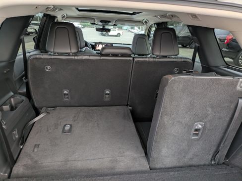 Used 2023 INFINITI QX60 Sensory w/ Vision Package image 13