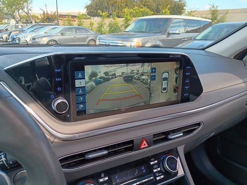 Used 2022 Hyundai Sonata Limited w/ Preferred Accessory Package image 25