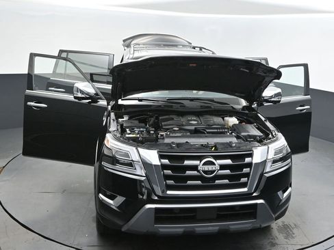 Used 2024 Nissan Armada Platinum w/ Captain's Chairs Package image 51