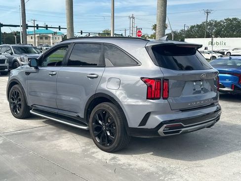 Certified 2021 Kia Sorento SX FWD image 11