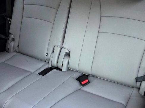Used 2019 Honda Pilot EX-L image 11