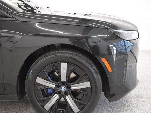 Used 2024 BMW iX xDrive50 w/ Sport Package AWD/4WD image 13