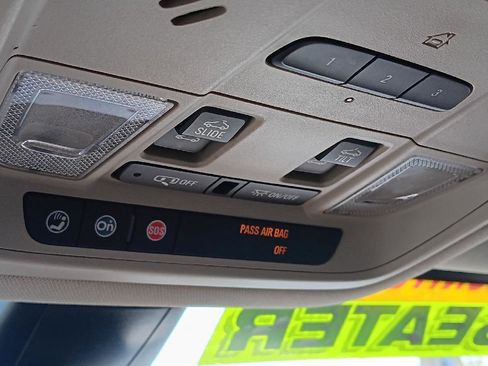 Used 2019 GMC Acadia Denali w/ Technology Package image 24