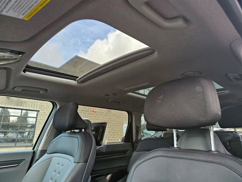 New 2026 Kia EV9 Wind image 19