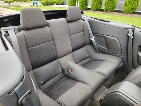 Used 2013 Ford Mustang GT w/ Security Pkg RWD image 8