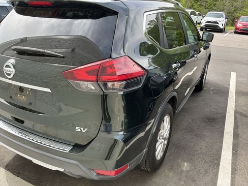 Used 2018 Nissan Rogue SV w/ Sun & Sound Touring Package image 7