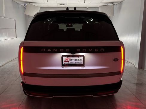 Used 2023 Land Rover Range Rover Long Wheelbase SE image 37