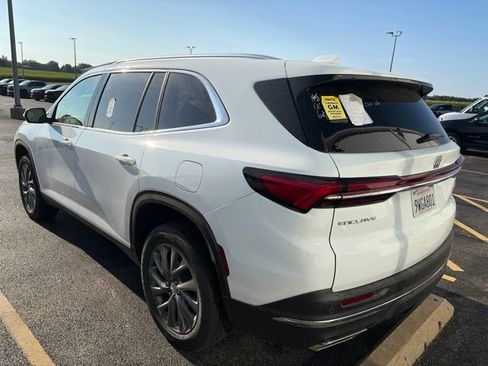 Used 2026 Buick Enclave Preferred FWD image 4