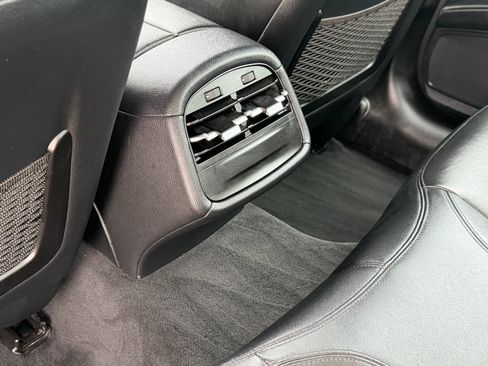 Used 2018 Maserati Ghibli RWD image 28