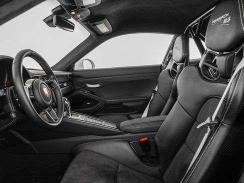 Used 2019 Porsche 911 GT3 RS RWD image 16