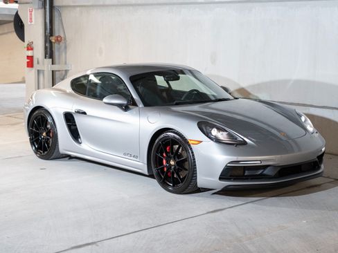 Certified 2024 Porsche 718 Cayman GTS RWD image 7