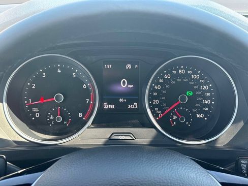 Used 2019 Volkswagen Tiguan SE AWD/4WD image 23