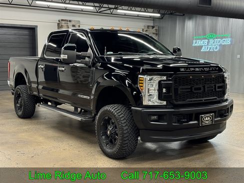 Used 2018 Ford F250 Lariat w/ Lariat Ultimate Package AWD/4WD image 1