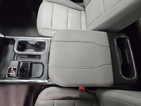 Used 2023 GMC Sierra 1500 SLT w/ SLT Premium Package image 23