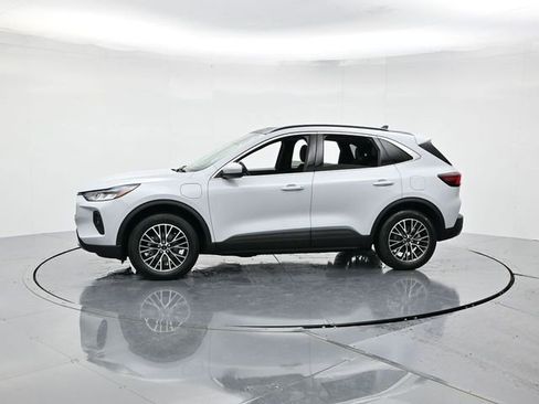 New 2026 Ford Escape SE image 7