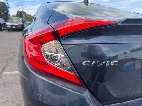 Used 2019 Honda Civic EX image 11