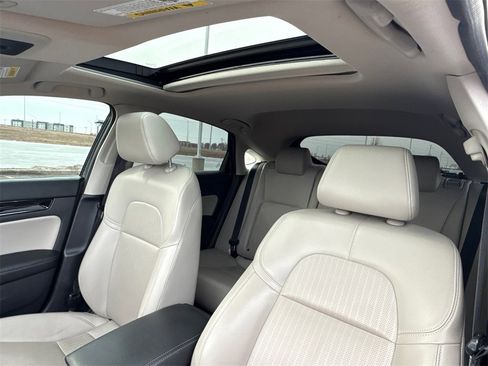 Certified 2022 Honda Civic EX-L image 18